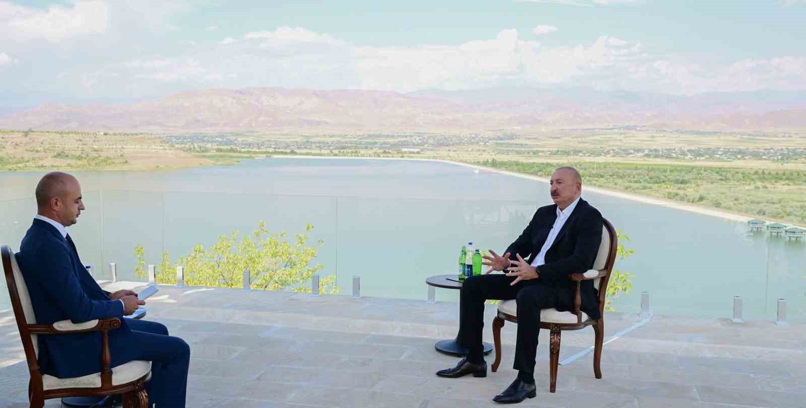 AZERBAYCAN CUMHURBAŞKANI ALİYEV: "NAHÇIVAN’A ERMENİSTAN TOPRAKLARI ÜZERİNDEN ELEKTRİK HATLARININ ÇEKİLMESİ PROJESİ HAZIR"
