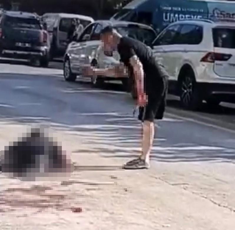 HUSUMETLİSİNİ ÖLDÜRÜP BAŞINDA BEKLEDİĞİ GÖRÜNTÜ ORTAYA ÇIKTI