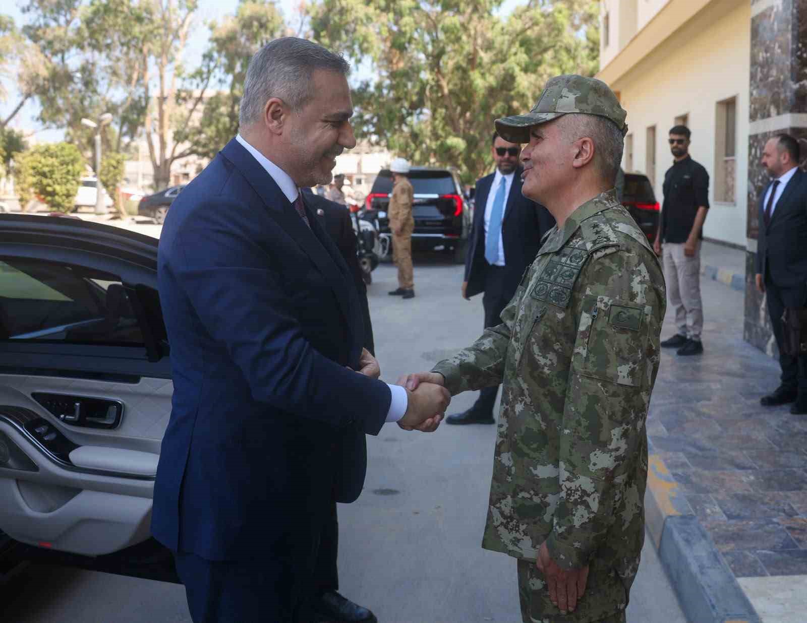 BAKAN FİDAN, TSK LİBYA GÖREV GRUP KOMUTANLIĞI’NI ZİYARET ETTİ