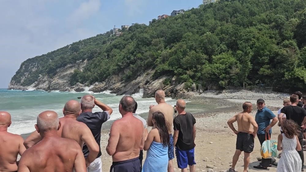 ZONGULDAK VALİLİĞİNDEN 4 GÜNLÜK DENİZE GİRME YASAĞI KARARI