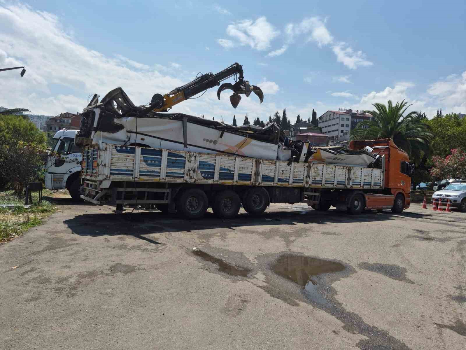 TRABZON’DA HURDAYA AYRILAN ARAÇLAR EKONOMİYE KAZANDIRILIYOR