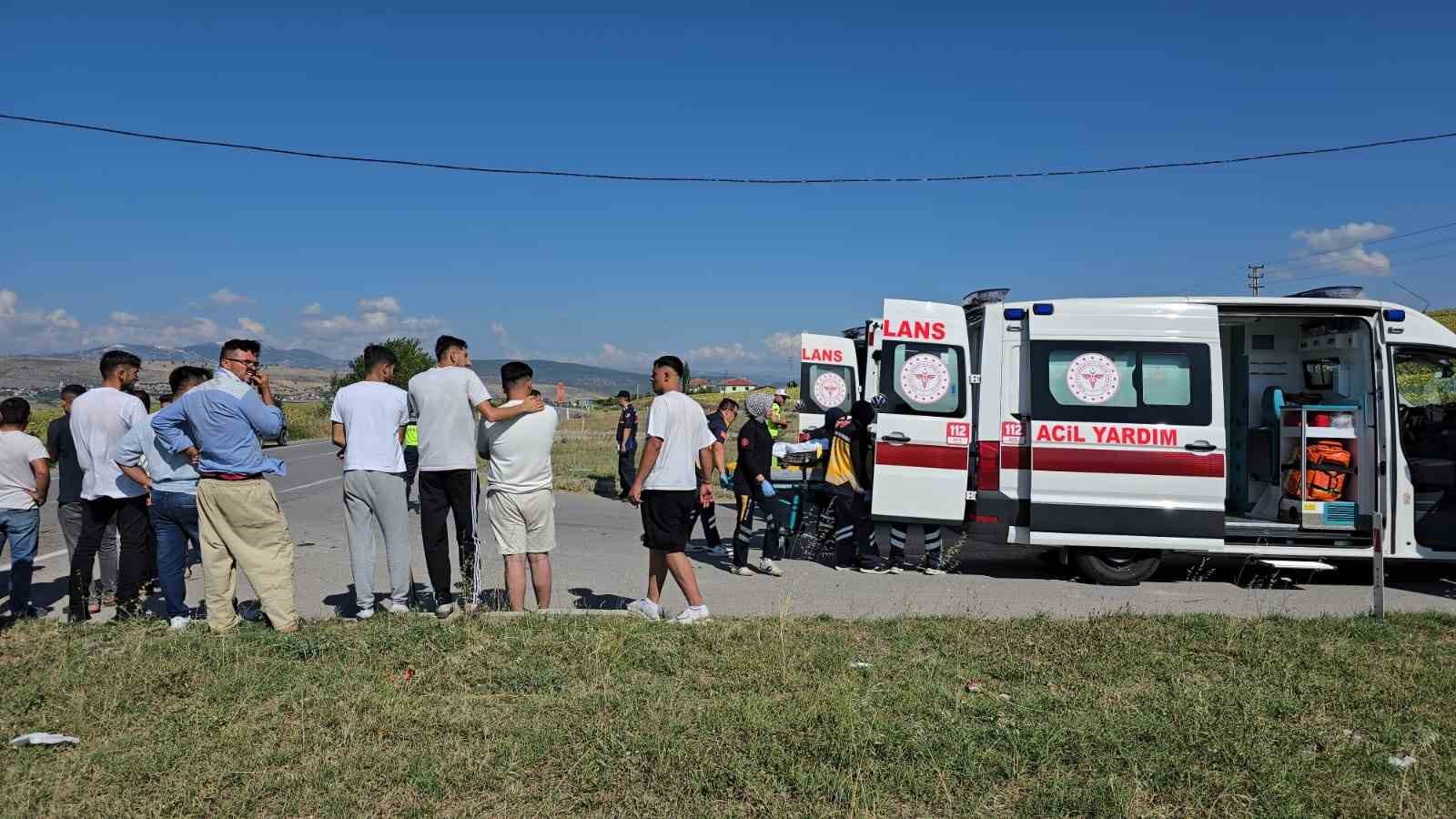 SAMSUN’DA MOTOSİKLETLER ÇARPIŞTI: 3 YARALI
