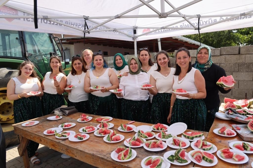 KURTDERE’DE 3. KARPUZ ŞENLİĞİ RENKLİ GÖRÜNTÜLERE SAHNE OLDU