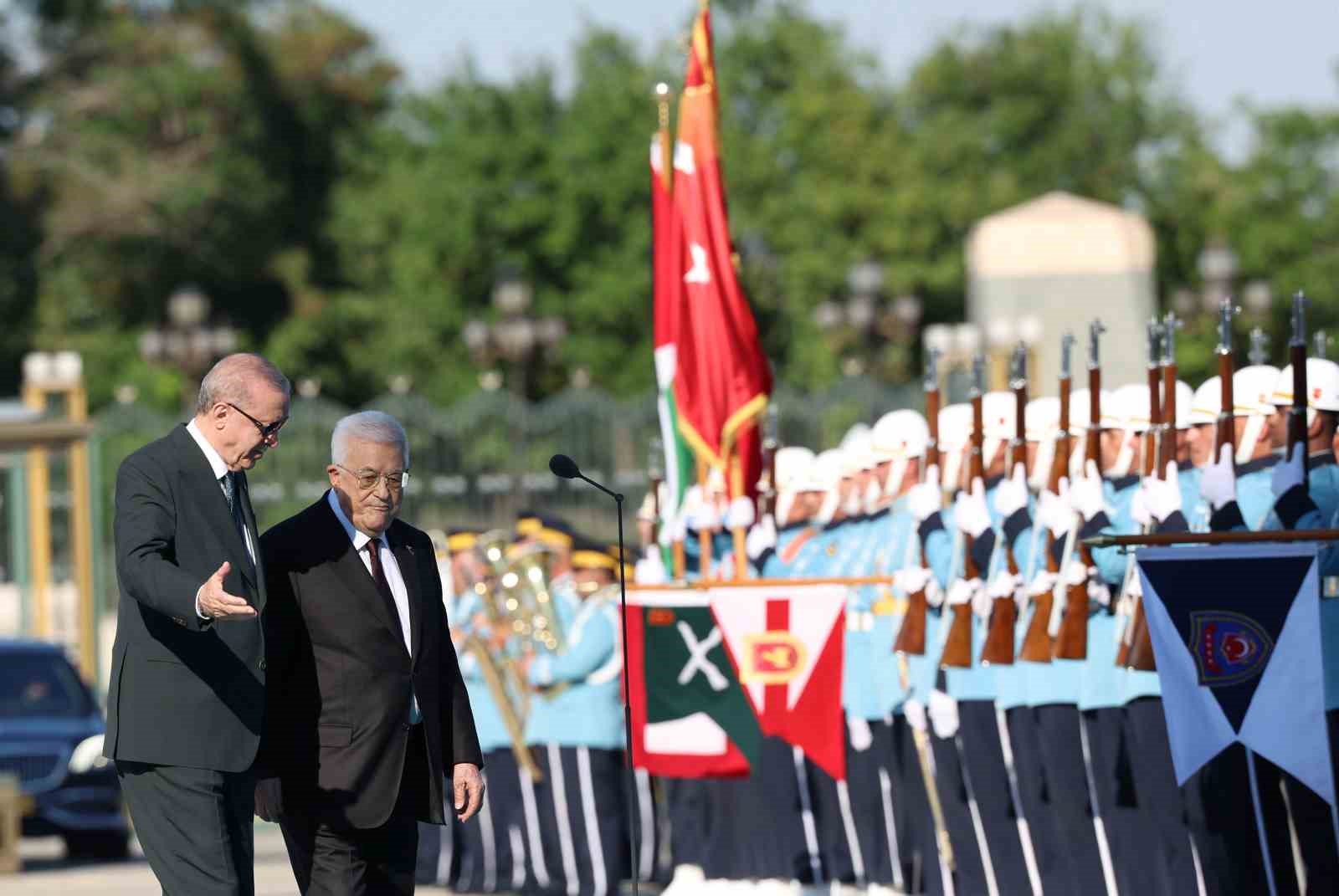 CUMHURBAŞKANI ERDOĞAN, FİLİSTİN DEVLET BAŞKANI ABBAS’I TÖRENLE KARŞILADI
