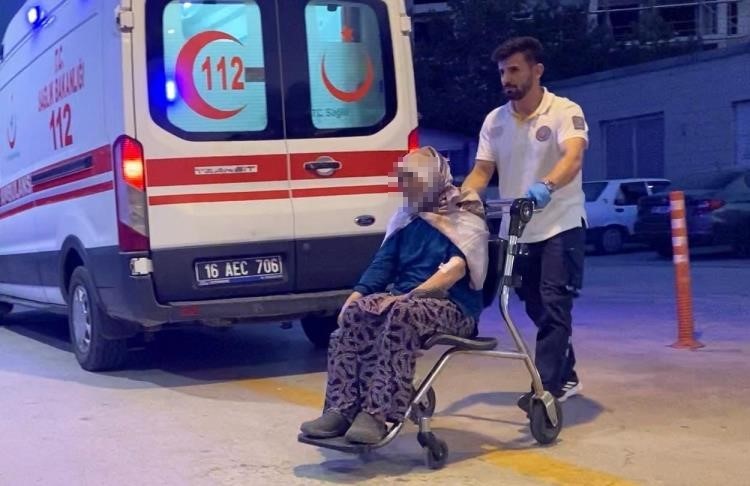 BURSA’DA KORKUTAN YANGIN: MAHSUR KALAN KADIN VE ENGELLİ KIZI KURTARILDI
