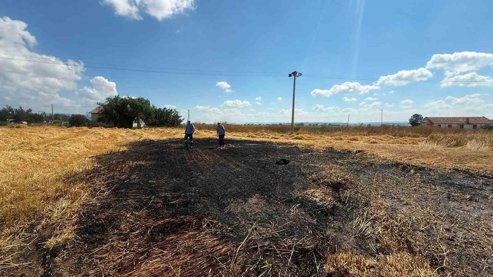 OTLUK ALANDA ÇIKAN YANGIN BÜYÜMEDEN SÖNDÜRÜLDÜ