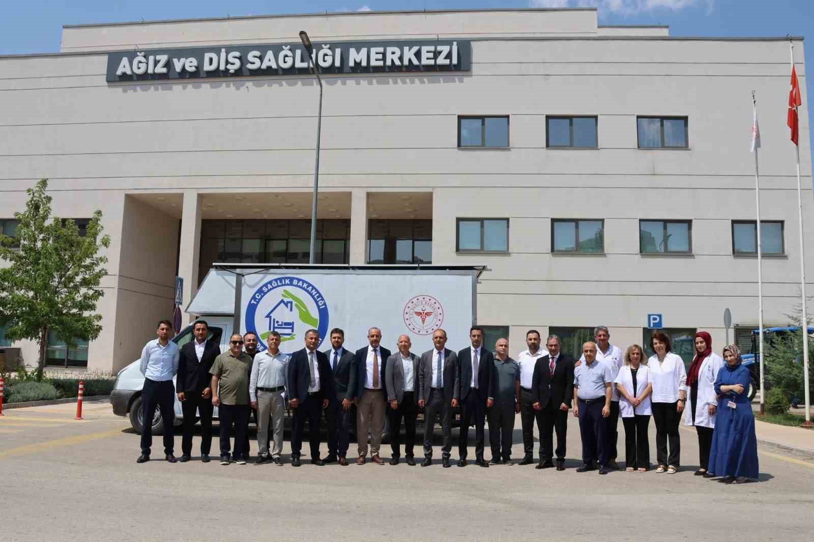 ELAZIĞ’DA MOBİL AĞIZ VE DİŞ SAĞLIĞI ARACI, SAĞLIK HİZMETLERİNE ERİŞİMİ KOLAYLAŞTIRACAK