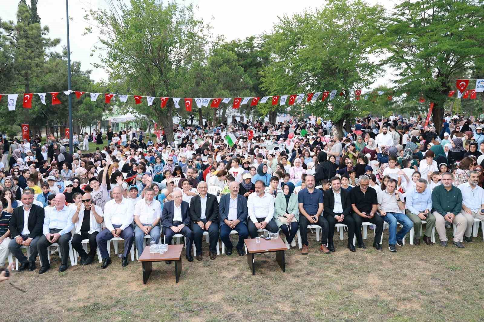 GEBZE’DE 13 BİN 500 ÖĞRENCİNİN EĞİTİM ALDIĞI YAZ OKULLARI SONA ERDİ