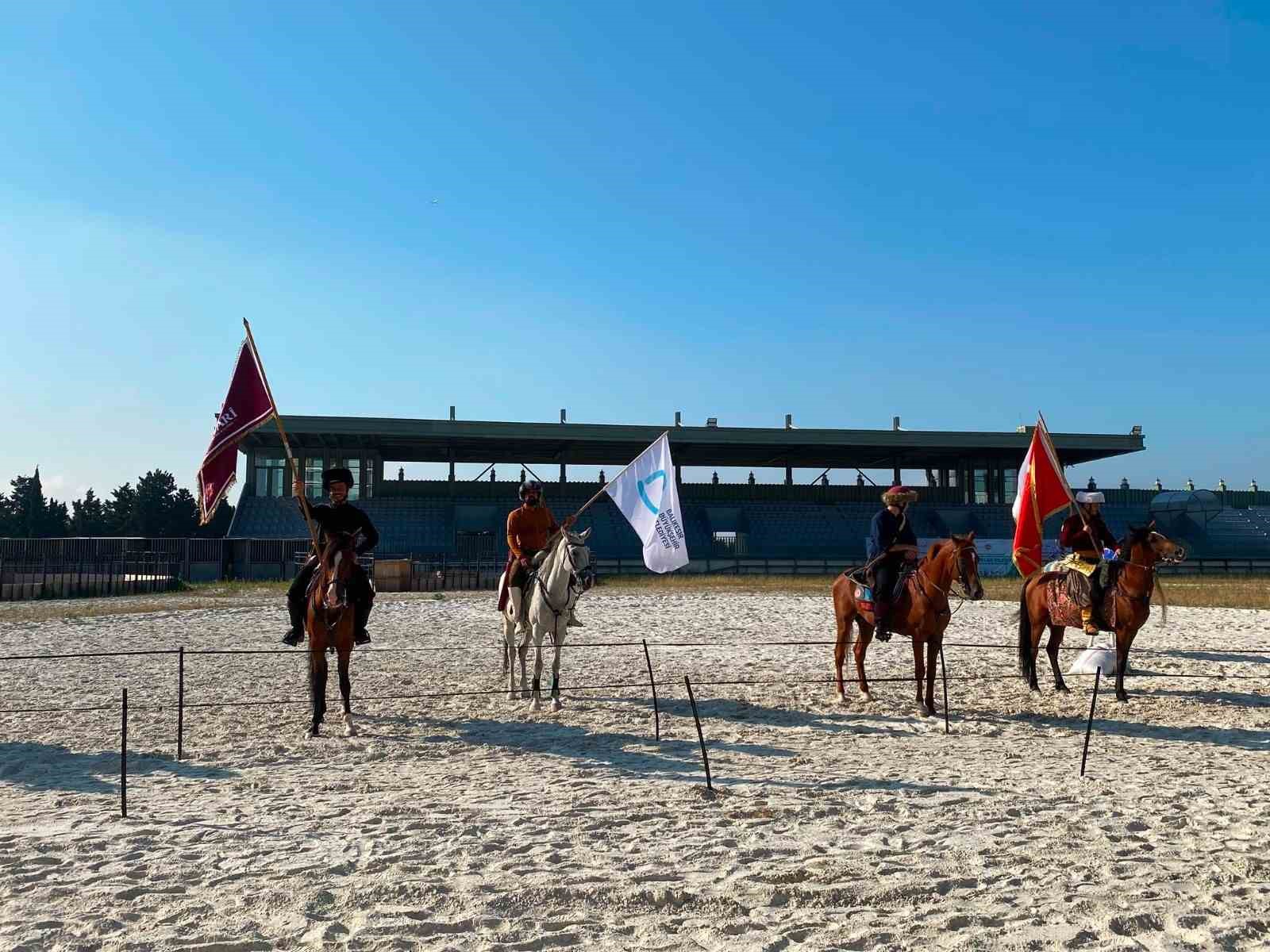 ATLI OKÇULUK TÜRKİYE ŞAMPİYONASI YARI FİNALİ’NDE BALIKESİR RÜZGARI ESTİ