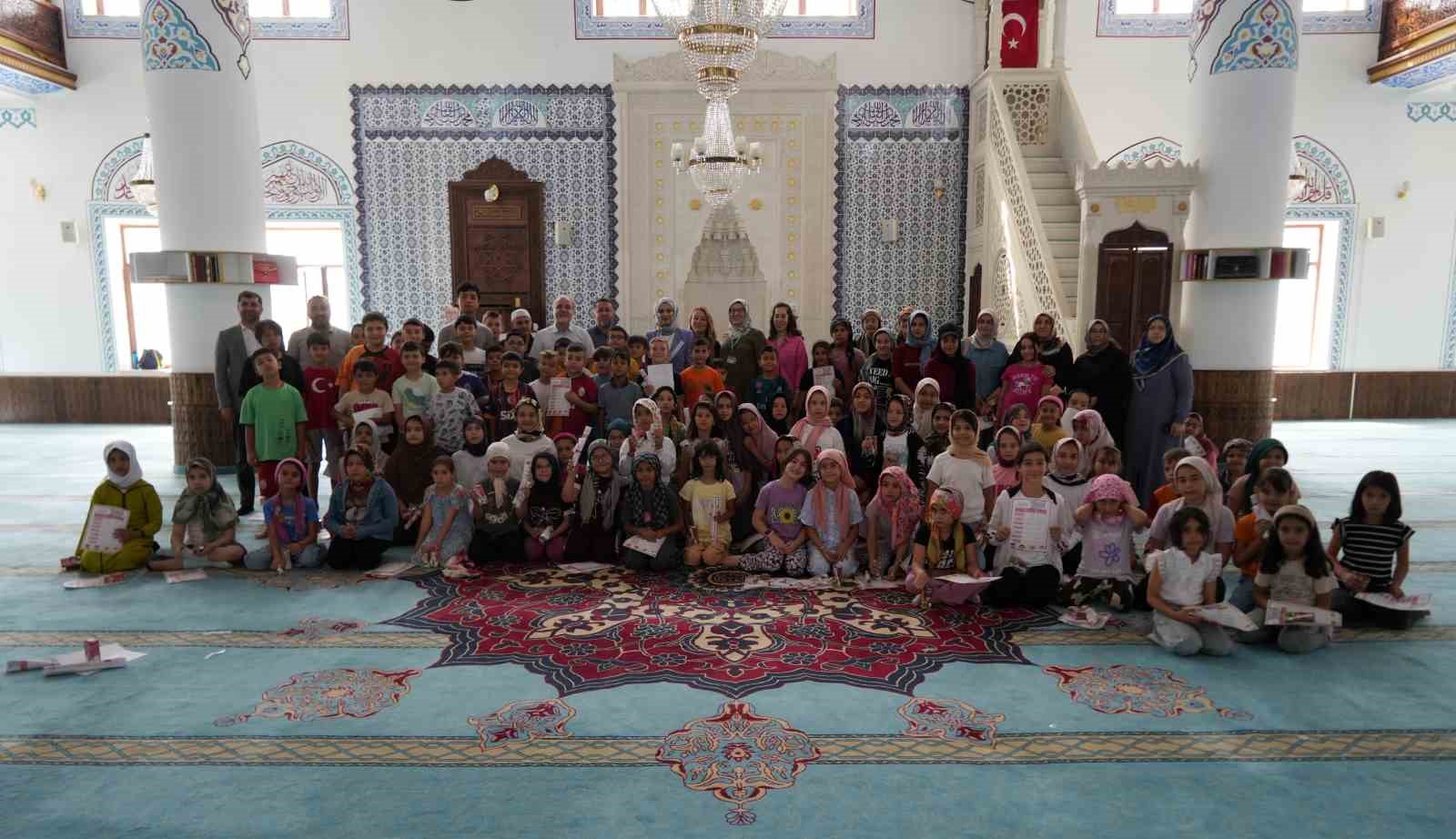 NİĞDE’DE SAĞLIKLI GÜLÜŞLER İÇİN KORUYUCU SAĞLIK ÇALIŞMASI