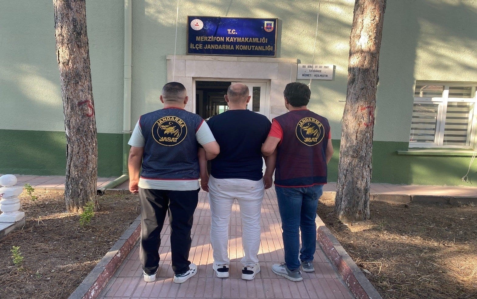 KIRMIZI BÜLTENLE ARANAN ŞAHIS AMASYA’DA YAKALANDI