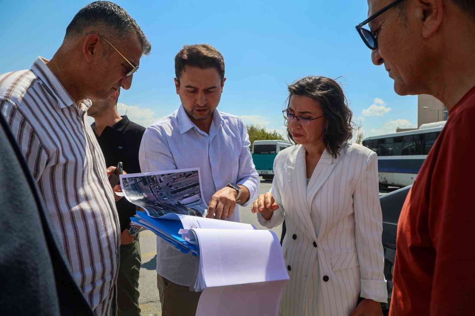 UŞAK BELEDİYE BAŞKAN VEKİLİ TEREKECİ ÖZKAN BİSİKLET YOLU GÜZERGAHINDA İNCELEMELERDE BULUNDU