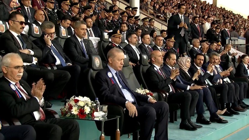 BAKAN ÇİFTÇİ: "TOPLAMDA 5 BİN 915 GENÇ KARDEŞİMİZİ JANDARMA VE SAHİL GÜVENLİK TEŞKİLATLARIMIZA UĞURLUYORUZ"