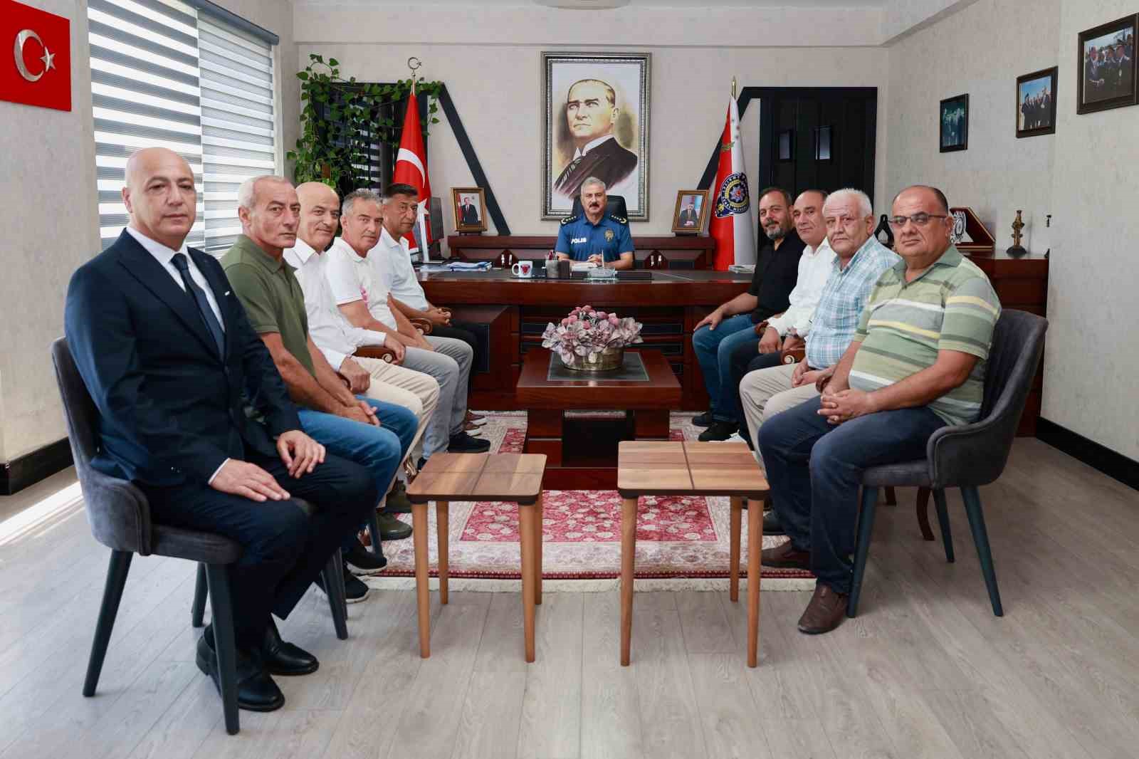 MERSİN EMNİYET MÜDÜRÜNDEN EMEKLİ POLİSLERE VEDA