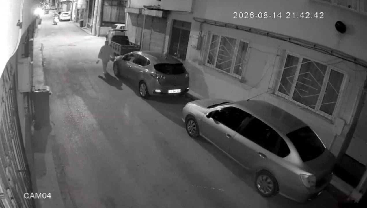 BURSA’DA MOTOSİKLETLİ YUNUS TİMİ BAŞKA BİR MOTOSİKLETLE ÇARPIŞTI: 2’Sİ POLİS 4 YARALI
