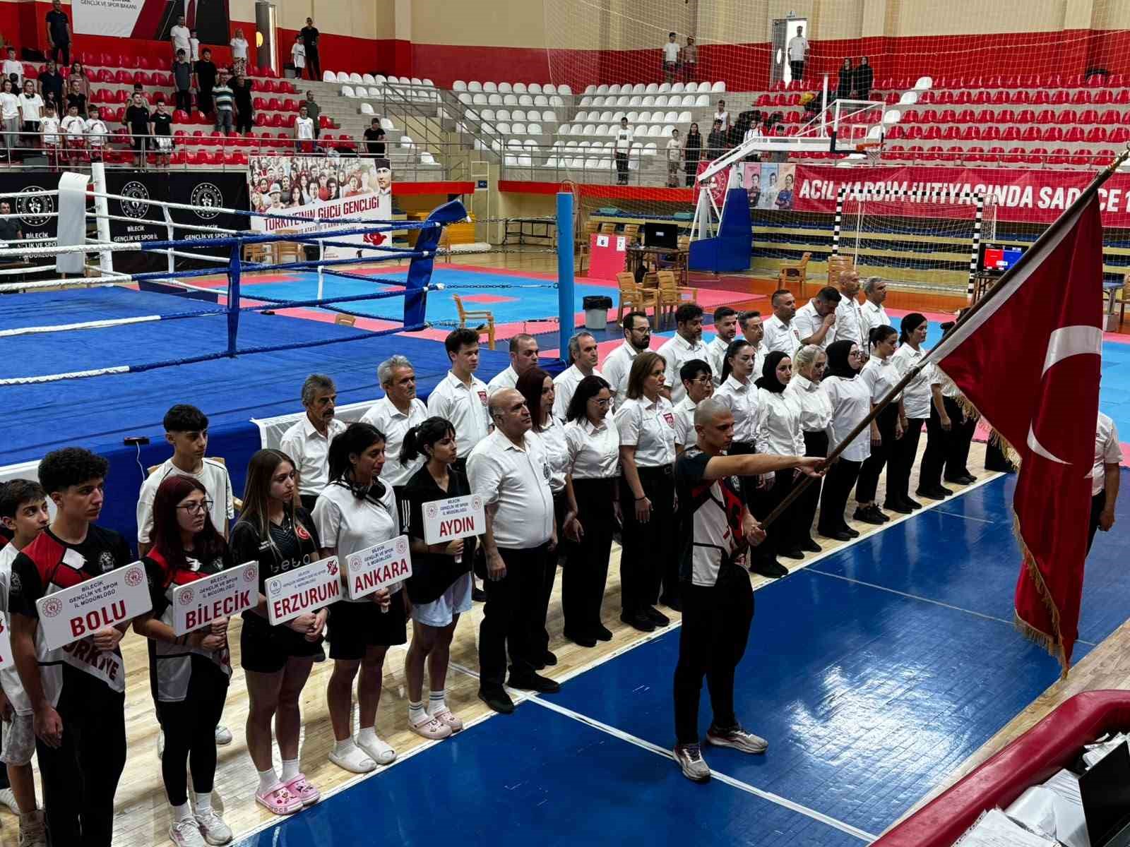 BİLECİK’TE İLLER ARASI KİCK BOKS ŞAMPİYONASINA 21 İLDEN 480 SPORCU KATILDI