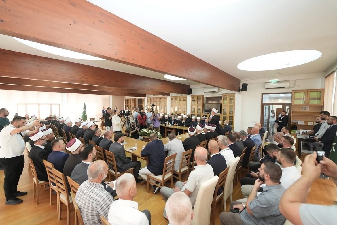SIRBİSTAN’DA İKİ İSLAM BİRLİĞİ TEŞKİLATI, YAKLAŞIK 20 YIL SONRA BİRLEŞME KARARI ALDI