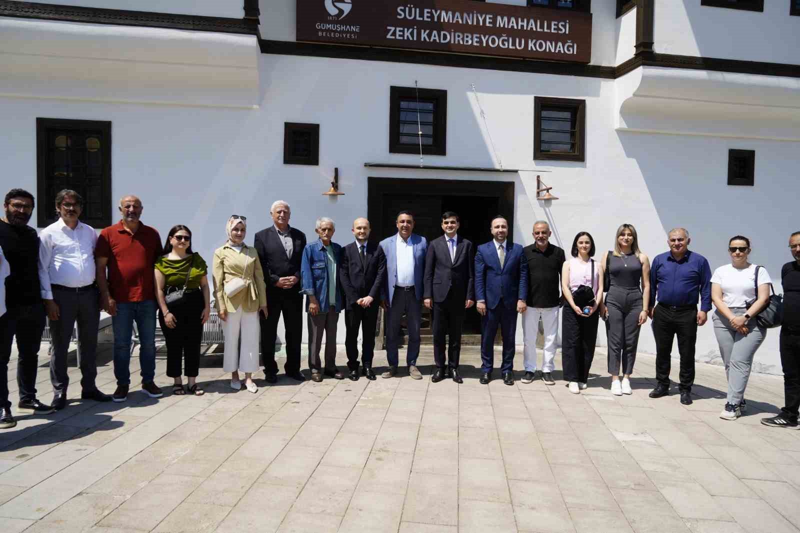 İLETİŞİM BAŞKANLIĞI ERZİNCAN BÖLGE MÜDÜRÜ ÖDEŞ GÜMÜŞHANE’DE BASINLA BULUŞTU