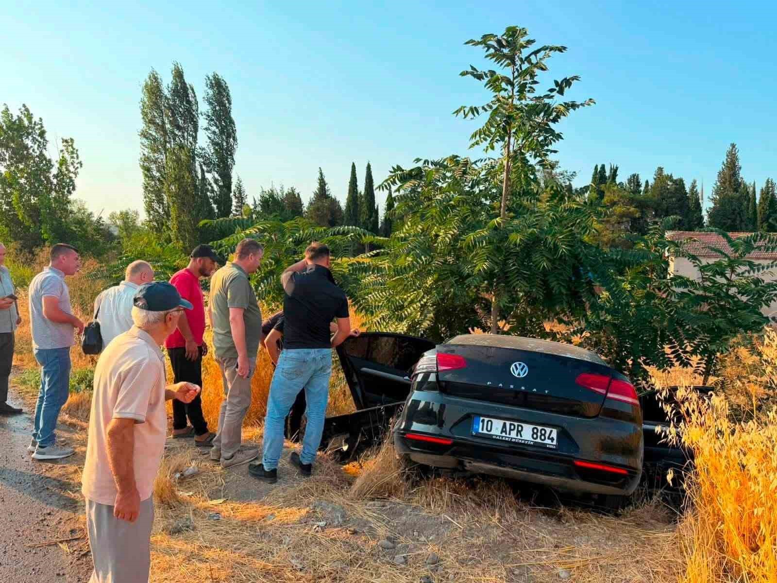 YANGINA MÜDAHALEYE GİDEN ORMAN ARACI İLE OTOMOBİL ÇARPIŞTI: 1 ÖLÜ