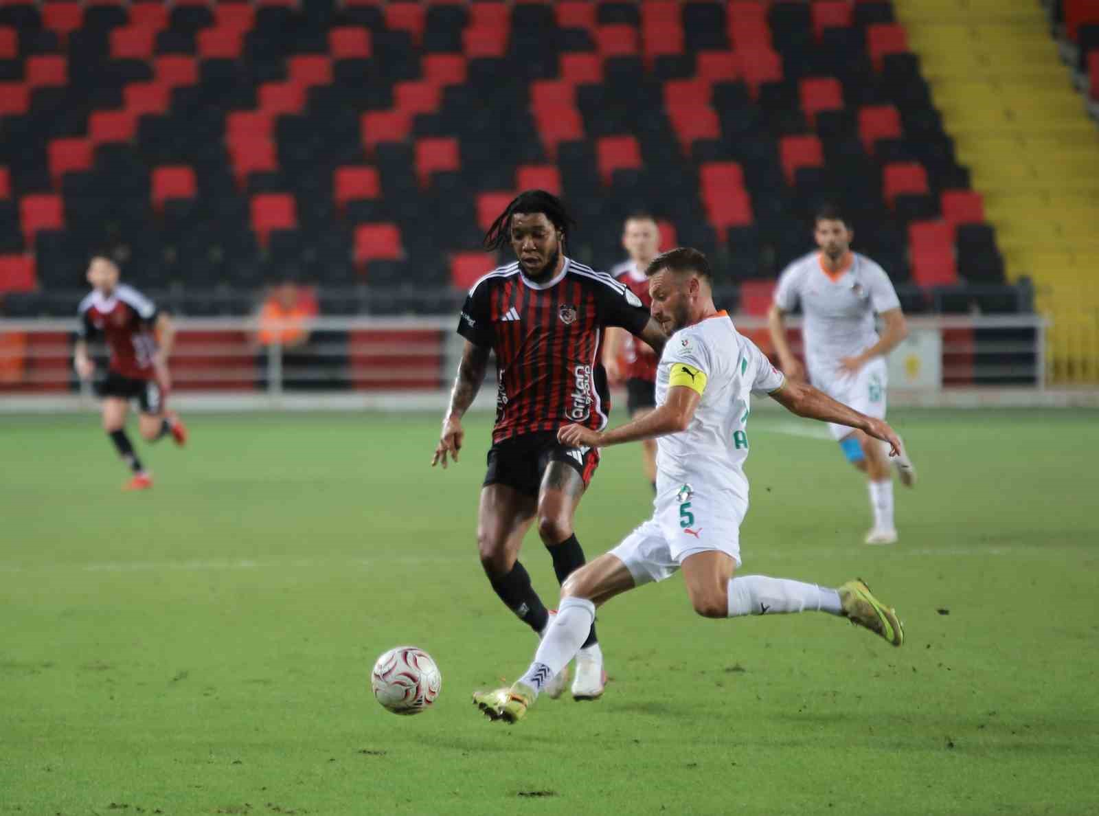 TRENDYOL SÜPER LİG: GAZİANTEP FK: 1 - ALANYASPOR: 1 (MAÇ SONUCU)