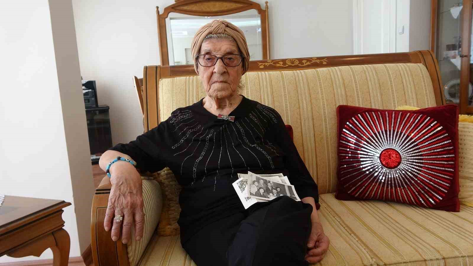 98 YILLIK ÖMRÜNDE KİLİS’İN GEÇMİŞİNE TANIKLIK ETTİ: KENTİN İLK MEMURELERİNDEN SEMİRAMİS METİN HATIRALARINI ANLATTI