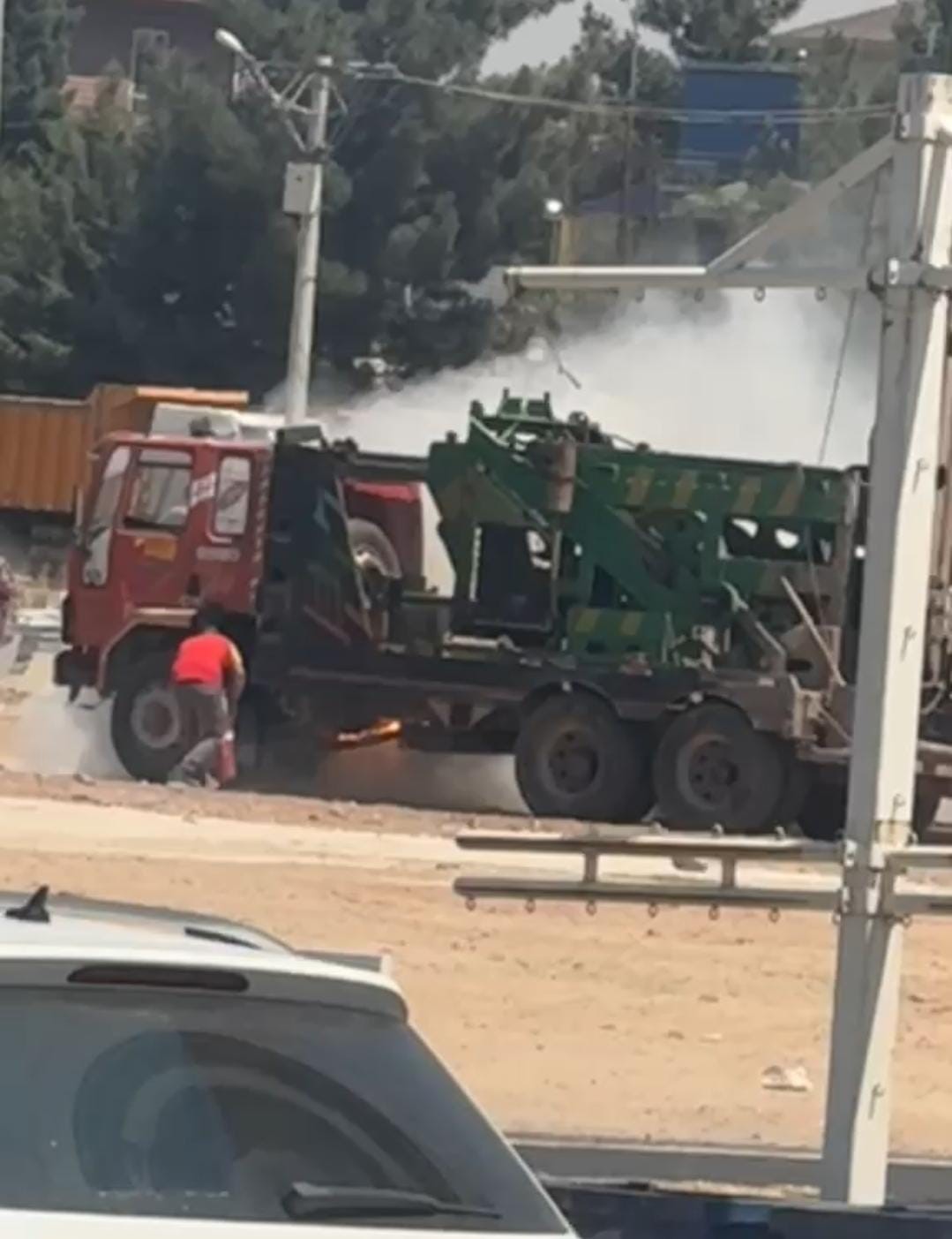 VİRANŞEHİR’DE KORKUTAN ARAÇ YANGINI