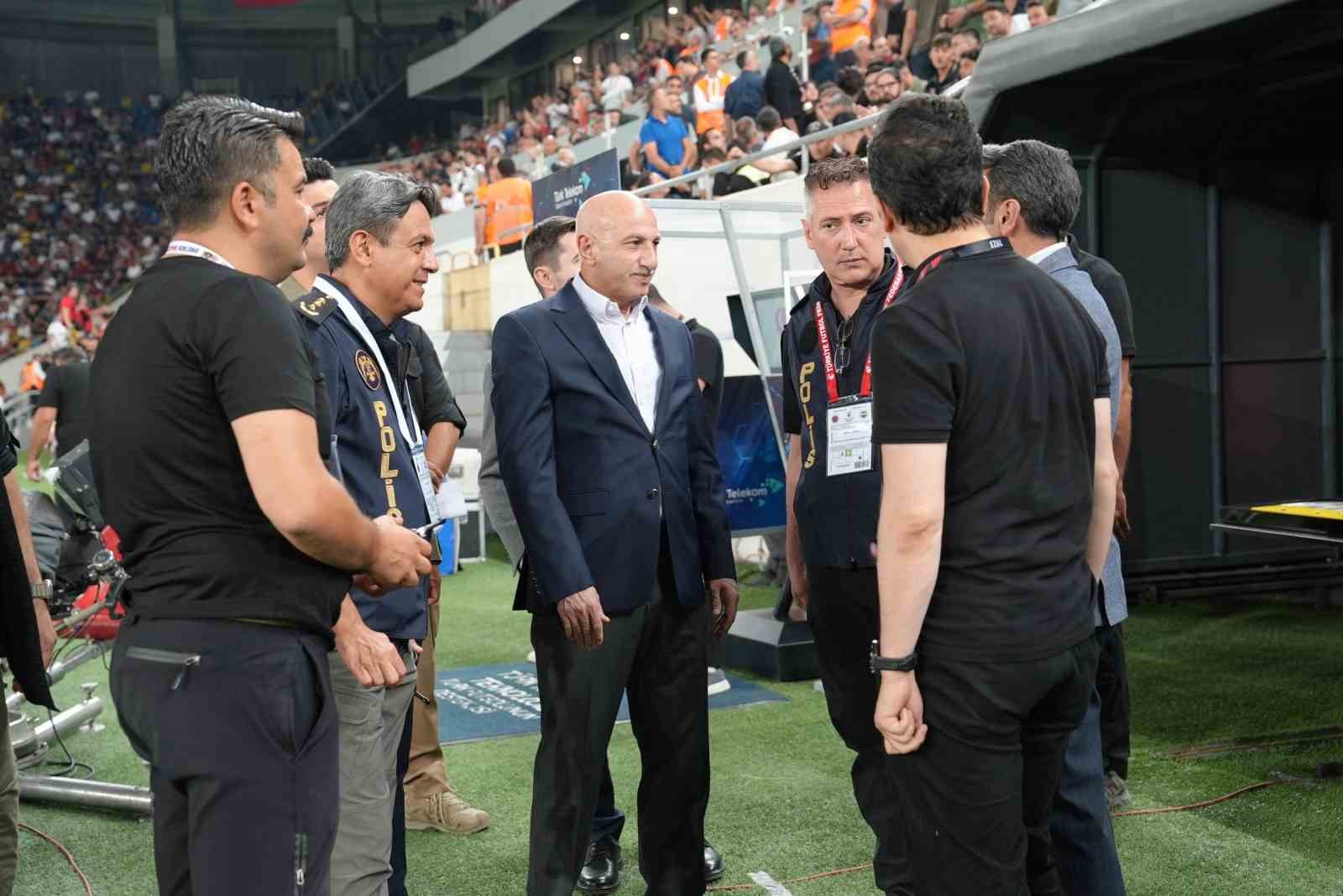 ERYAMAN STADYUMU’NDA GENİŞ GÜVENLİK TEDBİRLERİ