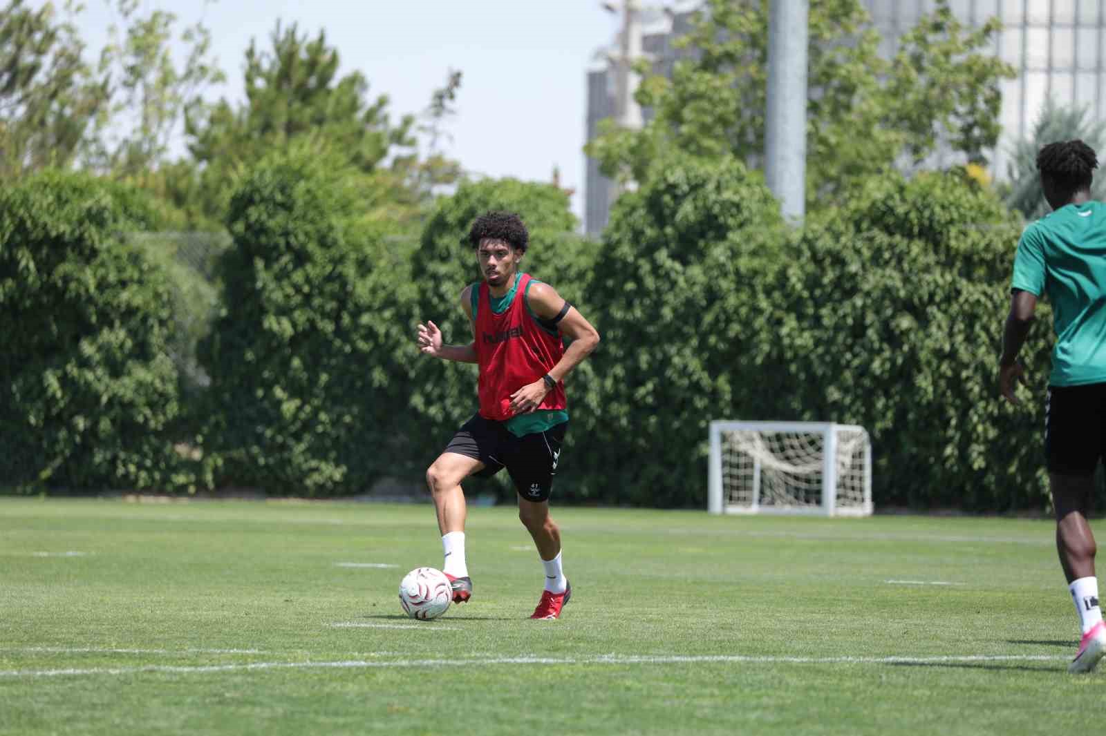 KONYASPOR, FENERBAHÇE MAÇI HAZIRLIKLARINI BAŞLADI