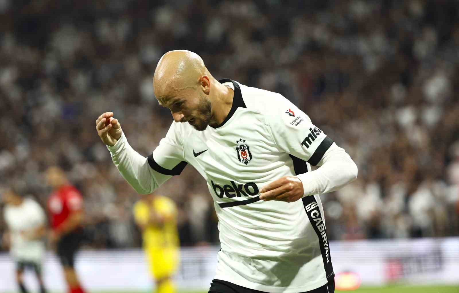 VACLAV CERNY, GOLLERİNE DEVAM EDİYOR