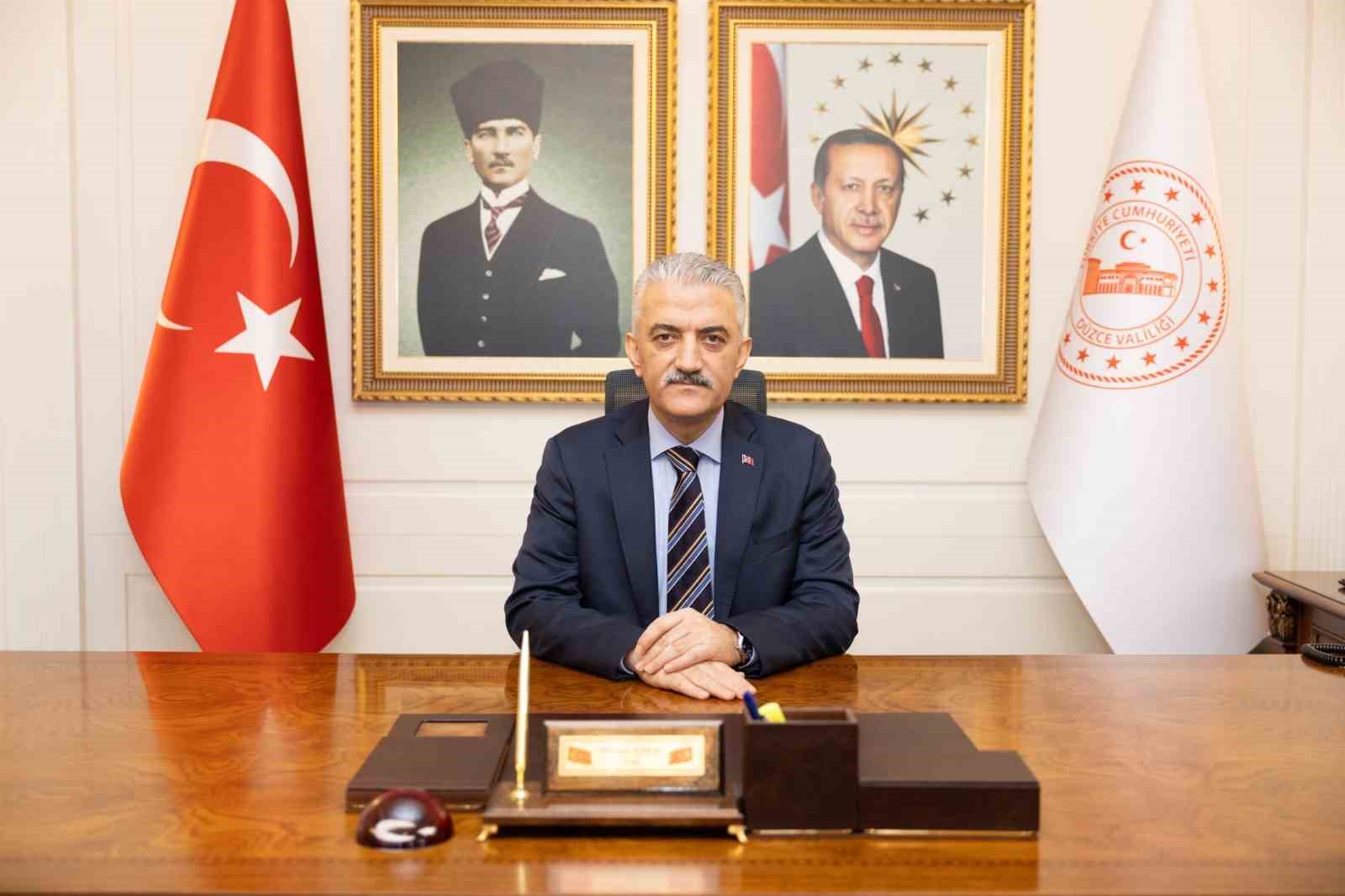 DÜZCE VALİSİ MAKAS "ACISI HALA YÜREĞİMİZDE"