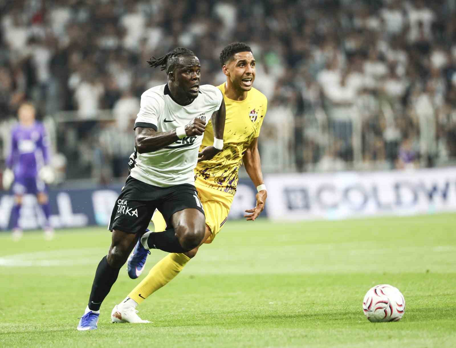 JUNİOR OLAİTAN: "ELİMDEN GELENİN EN İYİSİNİ VERMEYE ÇALIŞIYORUM"