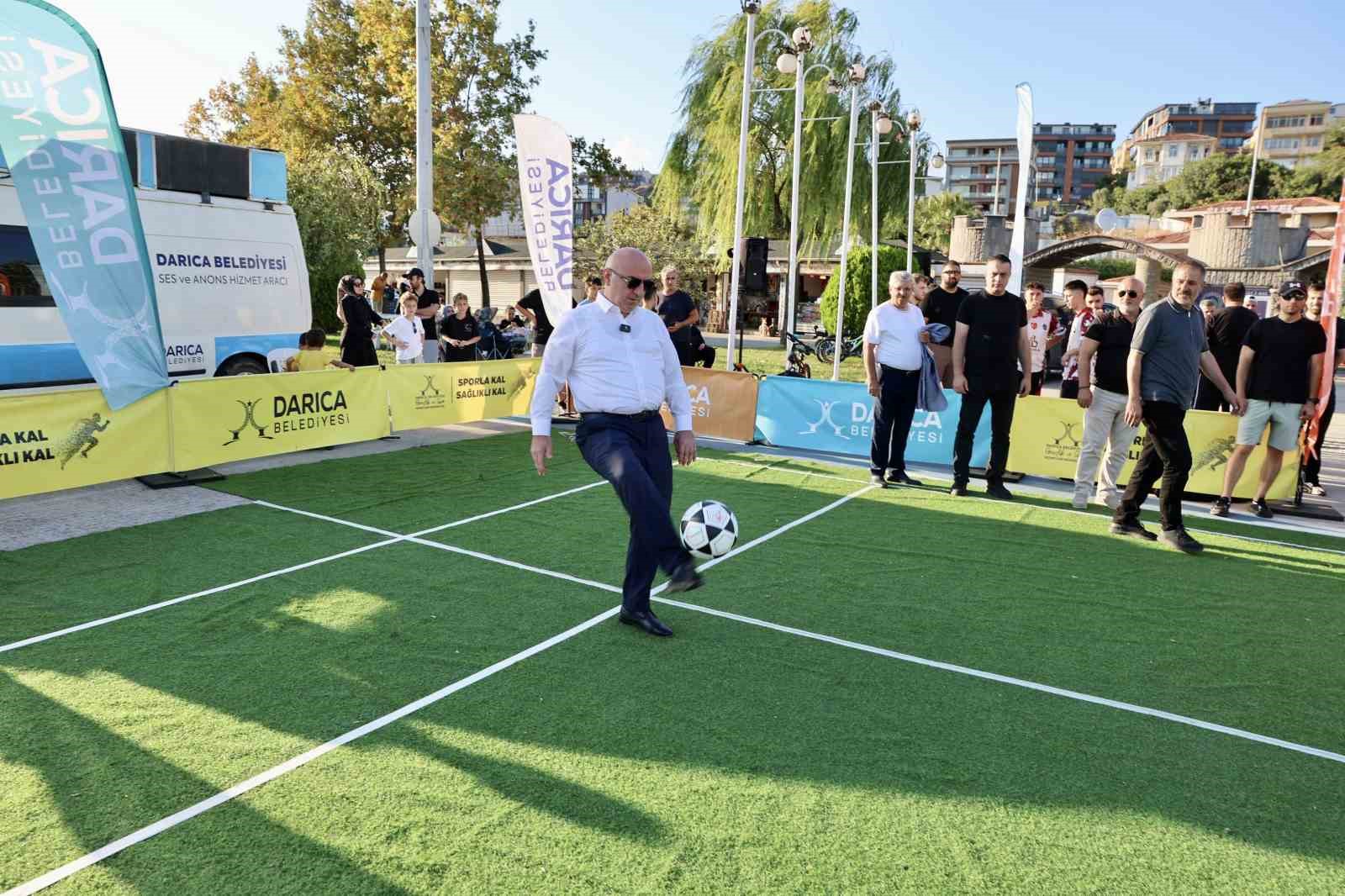DARICA’DA AYAK TENİSİ HEYECANI