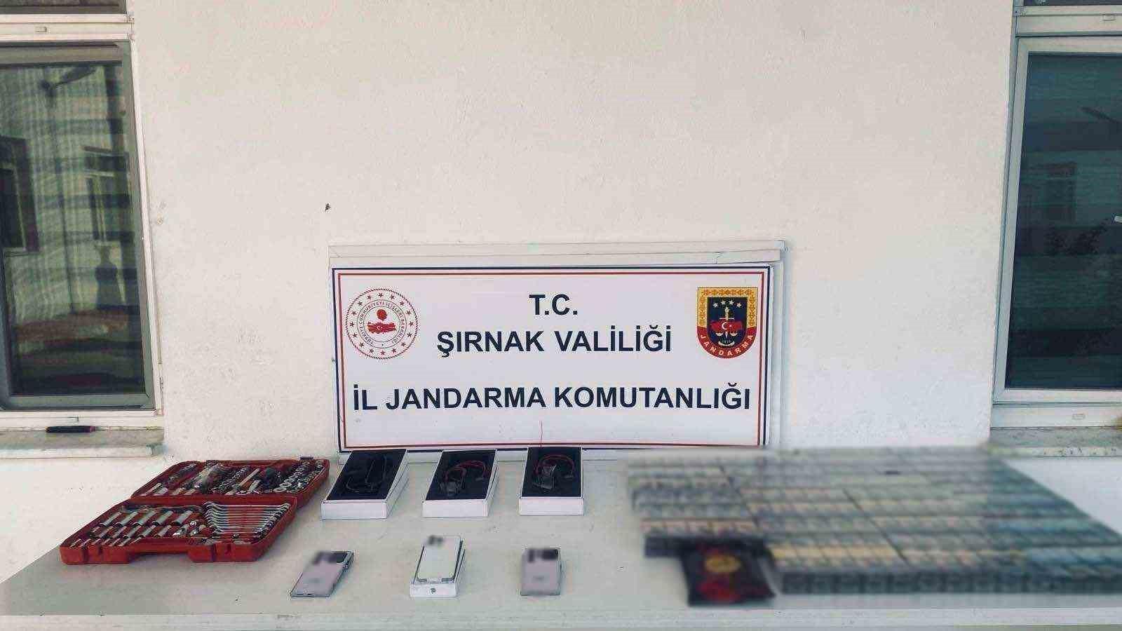 ŞIRNAK’TA KAÇAKÇILIK OPERASYONU: 26 MİLYON LİRALIK KAÇAK MALZEME ELE GEÇİRİLDİ