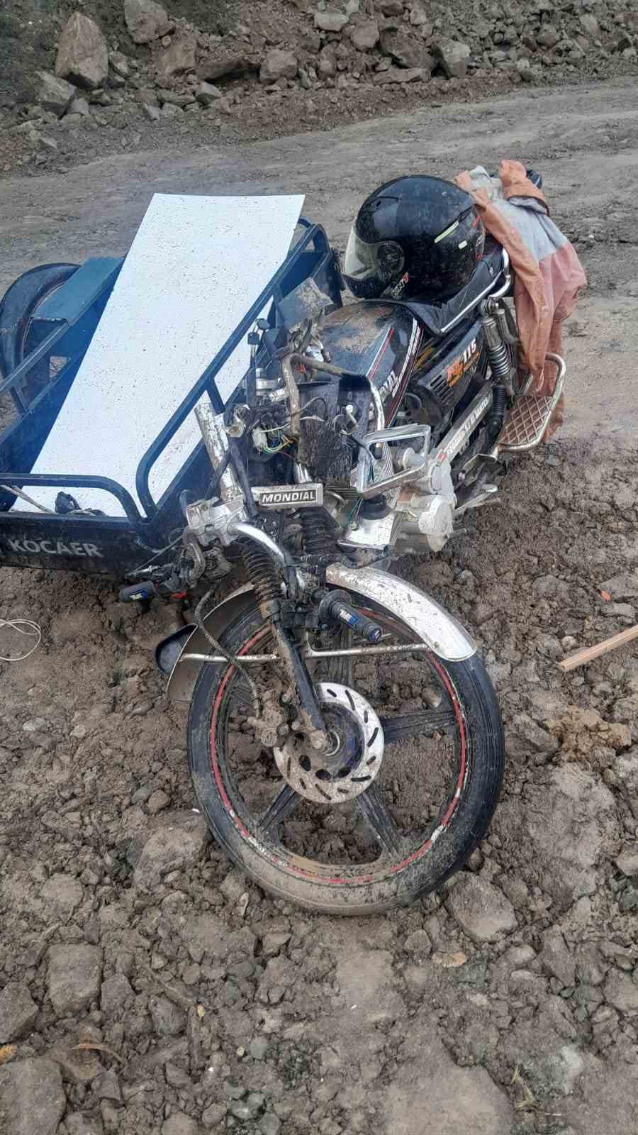 ÇAMARDI’DA MOTOSİKLET KAZASI: 2 YARALI
