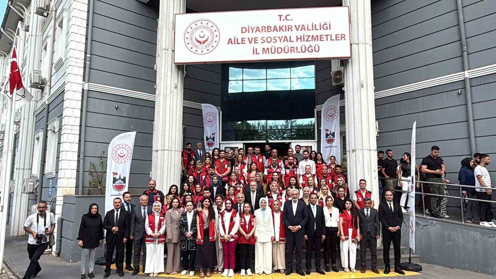 BAKAN GÖKTAŞ: "KREDİDEN İSTİFADE EDEN GENÇLERE İŞKUR’DA ÖNCELİK TANIYORUZ"