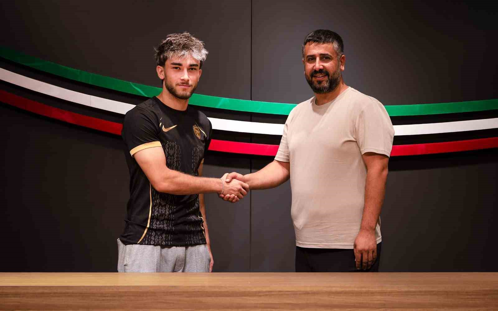 AMEDSPOR, SON TRANSFERİNİ GALATASARAY’DAN YAPTI