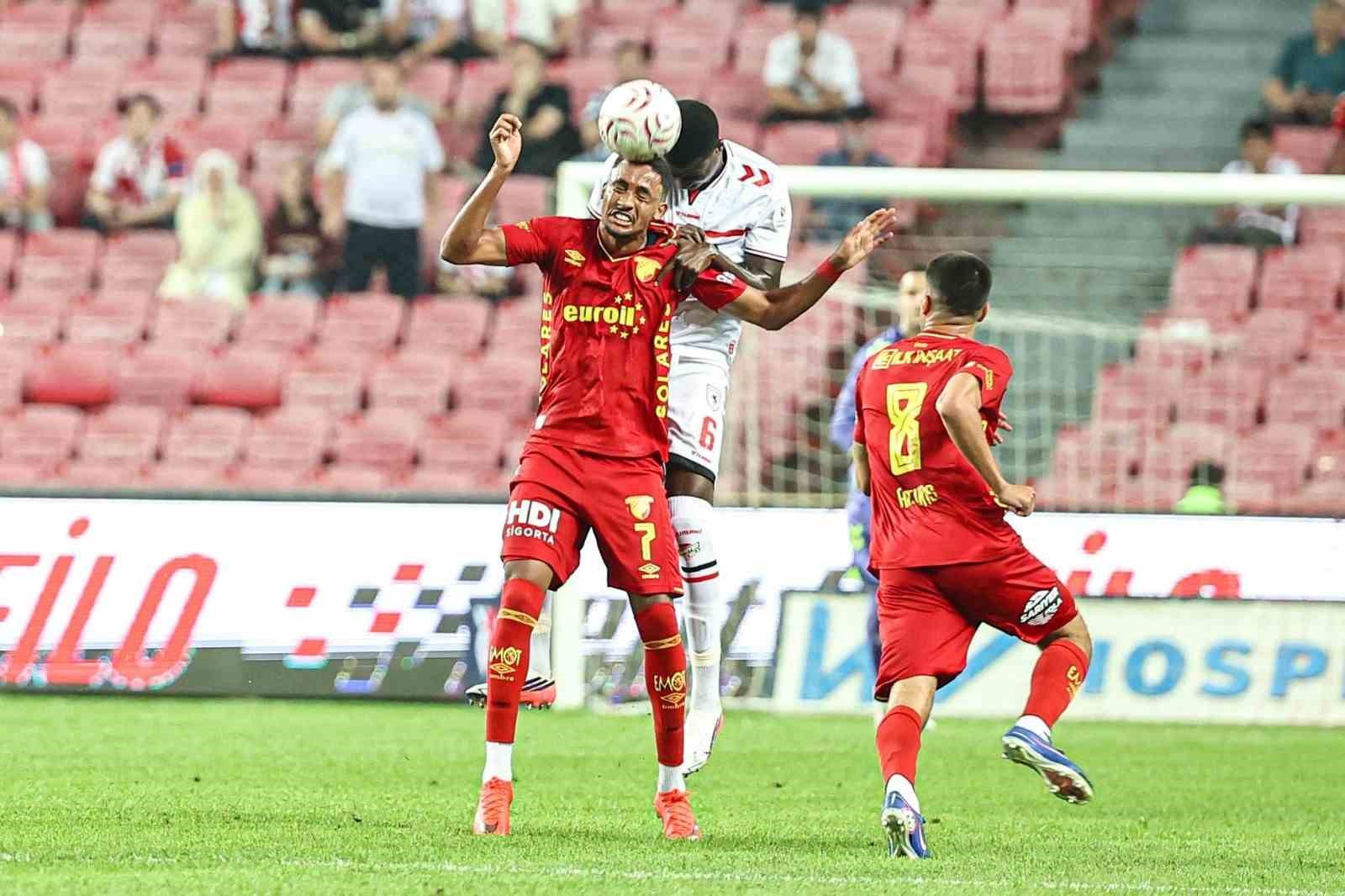 TRENDYOL SÜPER LİG: SAMSUNSPOR: 2 - GÖZTEPE: 1 (İLK YARI)