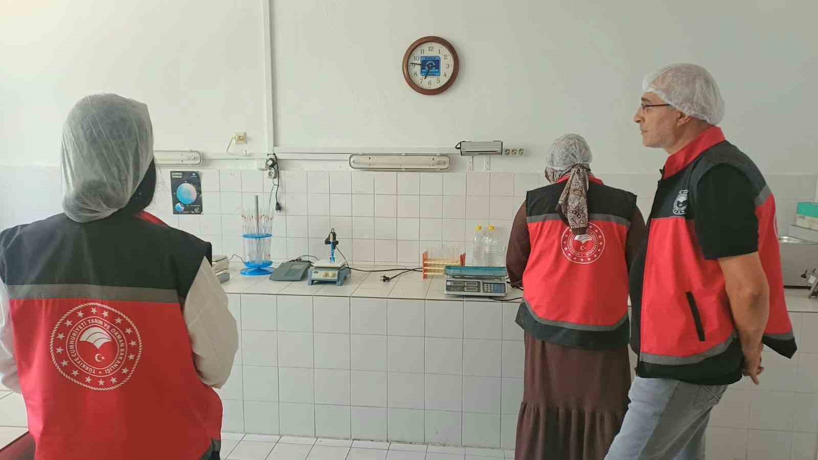 STAJYER ÖĞRENCİLERLE GIDA İŞLETMELERİNE TEKNİK GEZİ