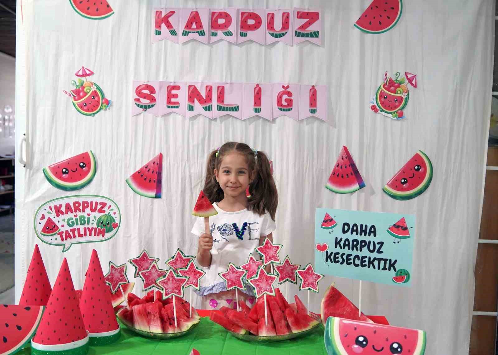 YUNUSEMRE’DE ÇOCUKLARIN YÜZÜ GÜLÜYOR
