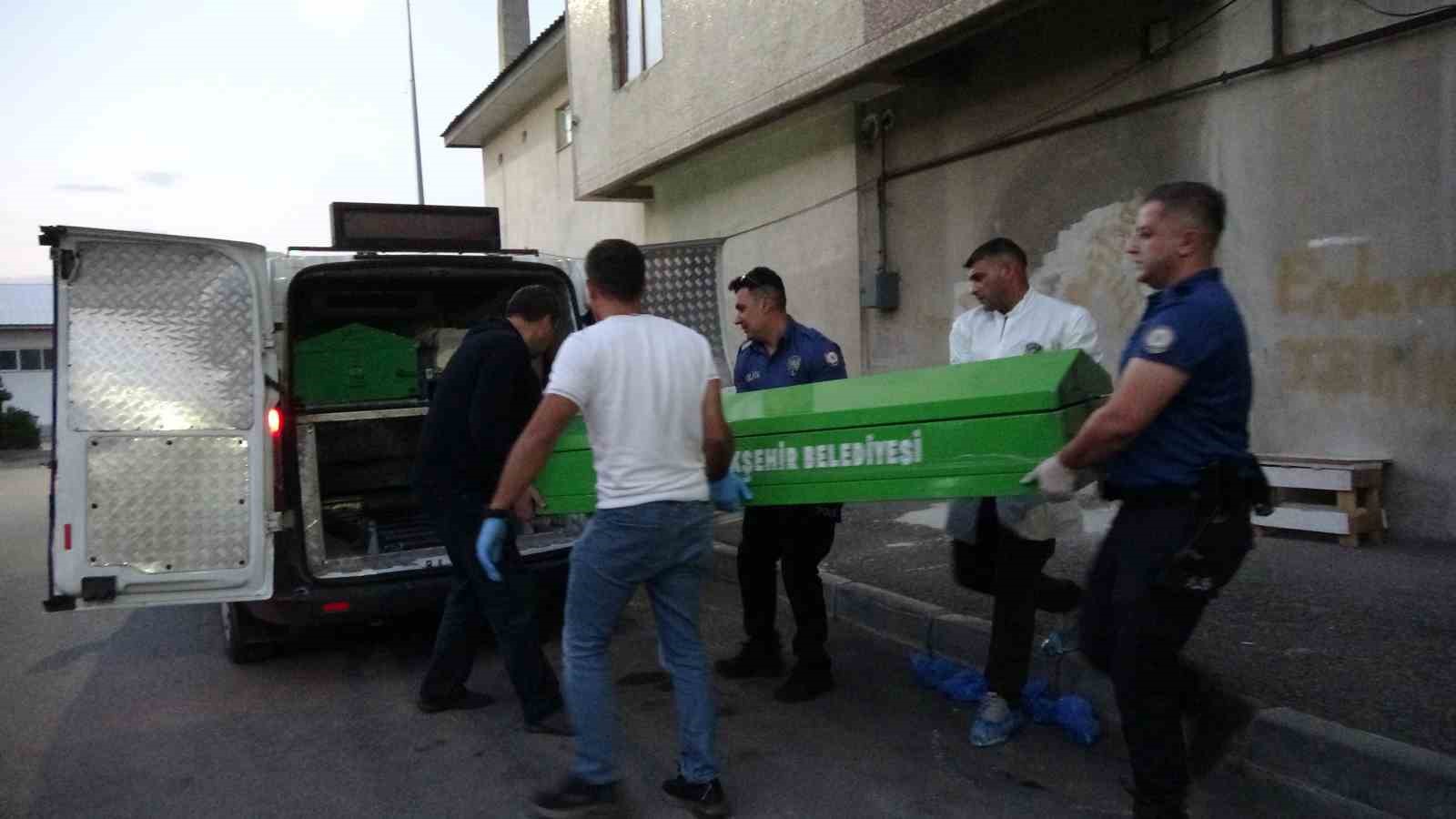 ERZURUM’DA BIÇAKLI KAVGA: 1 ÖLÜ, 1 YARALI