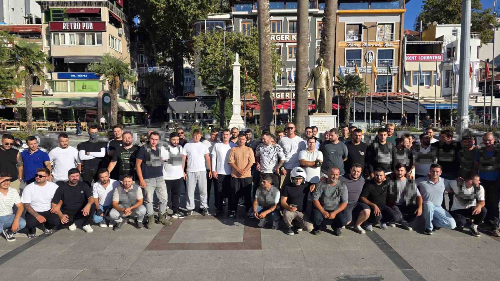 BANDIRMA’DA KURYENİN DARBEDİLDİĞİ İDDİASI PROTESTO EDİLDİ