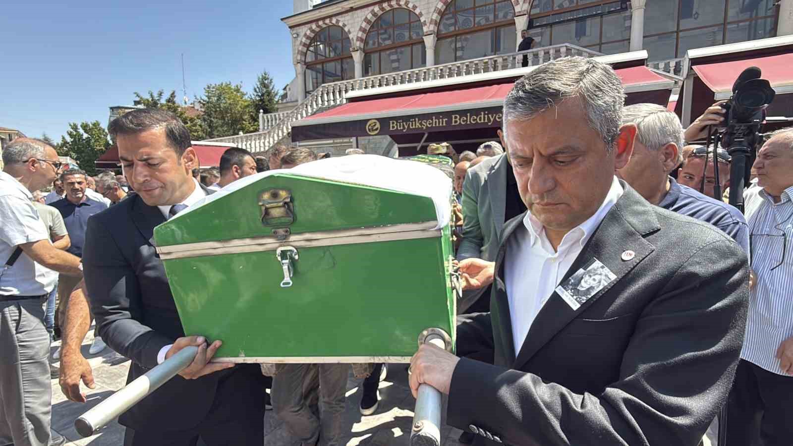 GÜZİN BÜYÜKERŞEN SON YOLCULUĞUNA UĞURLANDI