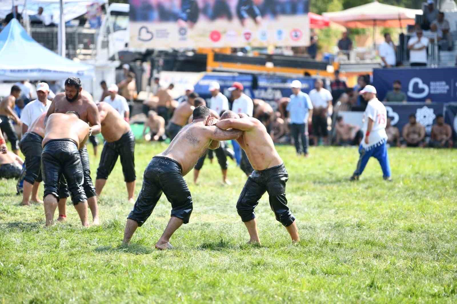 66. GELENEKSEL KURTDERELİ MEHMET PEHLİVAN YAĞLI GÜREŞLERİ BAŞLIYOR