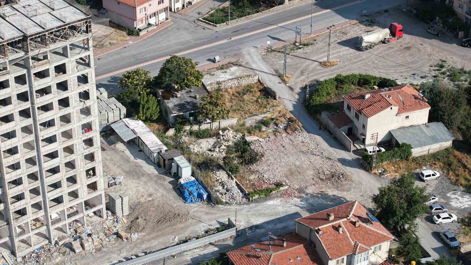 BÜYÜKŞEHİR İMZASIYLA ALSANCAK’TA BÜYÜK DÖNÜŞÜM