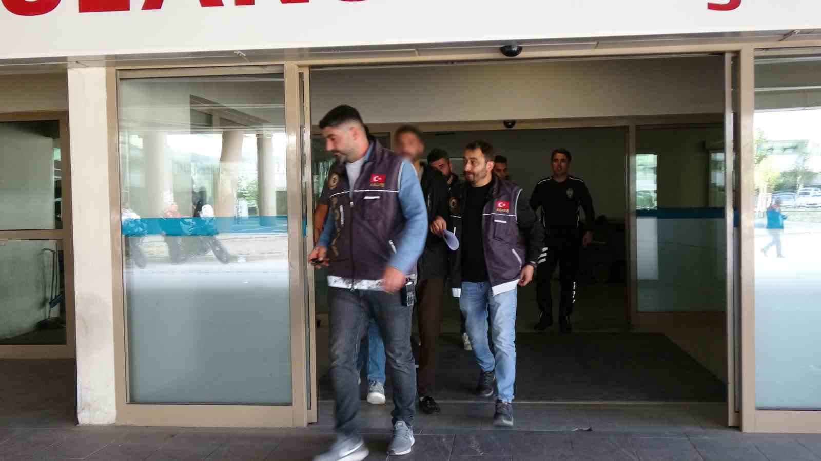 ERZURUM’DA BIÇAKLI KAVGA: 1 ÖLÜ, 1 YARALI