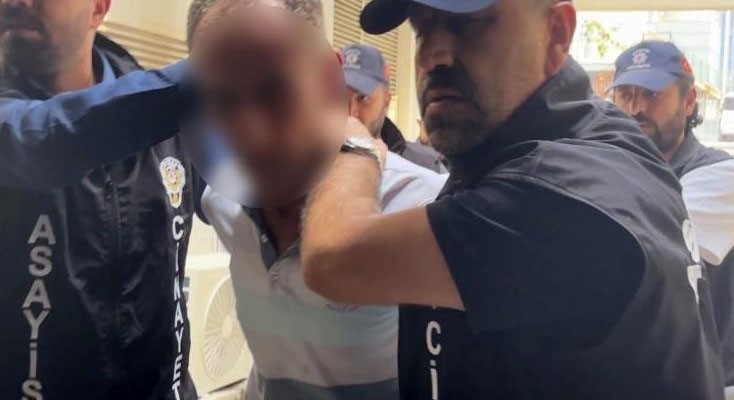 MİLLETVEKİLİNİ BIÇAKLAYAN ZANLININ İFADESİ ORTAYA ÇIKTI: "BANA, ’YENİ PARTİ’YE GEL, BİZİMLE BİRLİKTE İLÇE BAŞKANI OLARAK DEVAM ET’ DEDİ AMA YAPMADI"