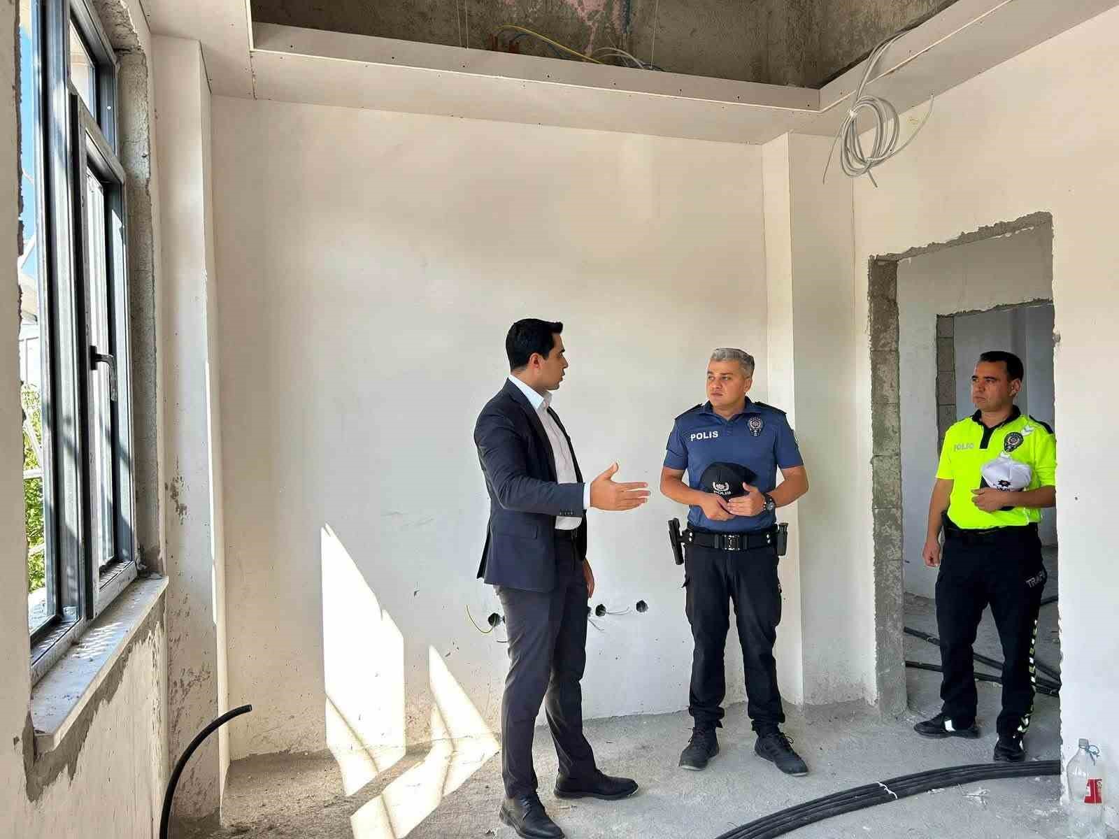 KEMAH’TA İLÇE EMNİYET AMİRLİĞİ HİZMET BİNASI İNŞAATI SÜRÜYOR