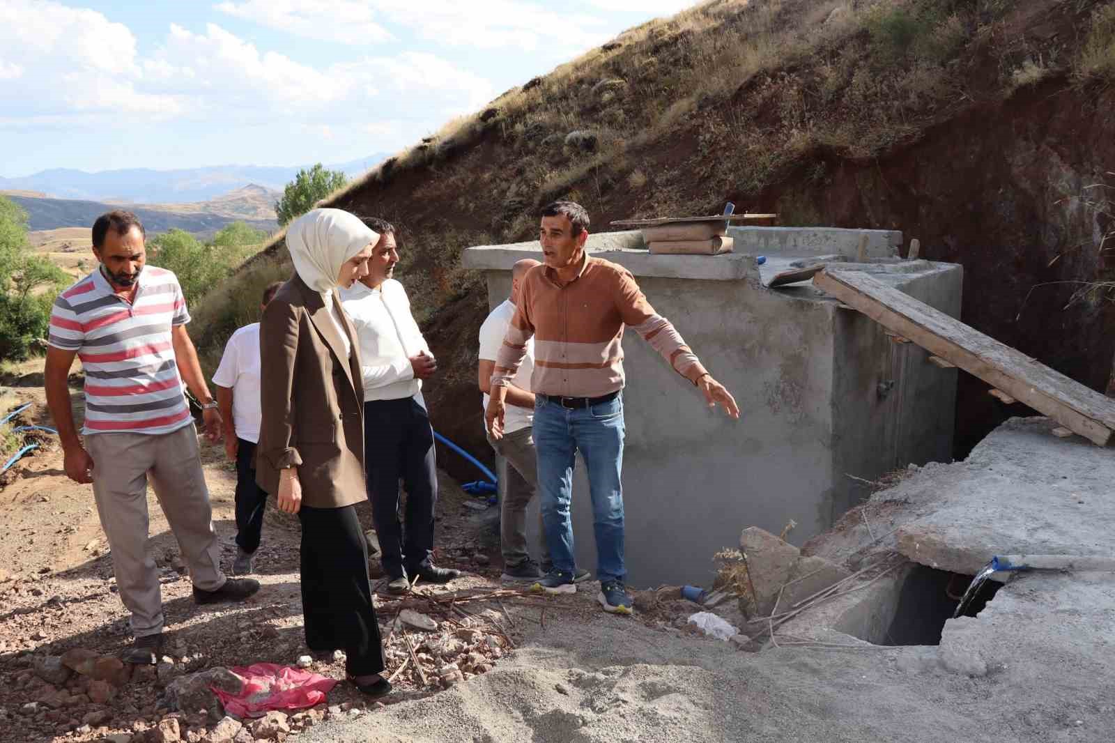 TERCAN’DA KÖYDES KAPSAMINDA İÇME SUYU PROJELERİ YERİNDE İNCELENDİ