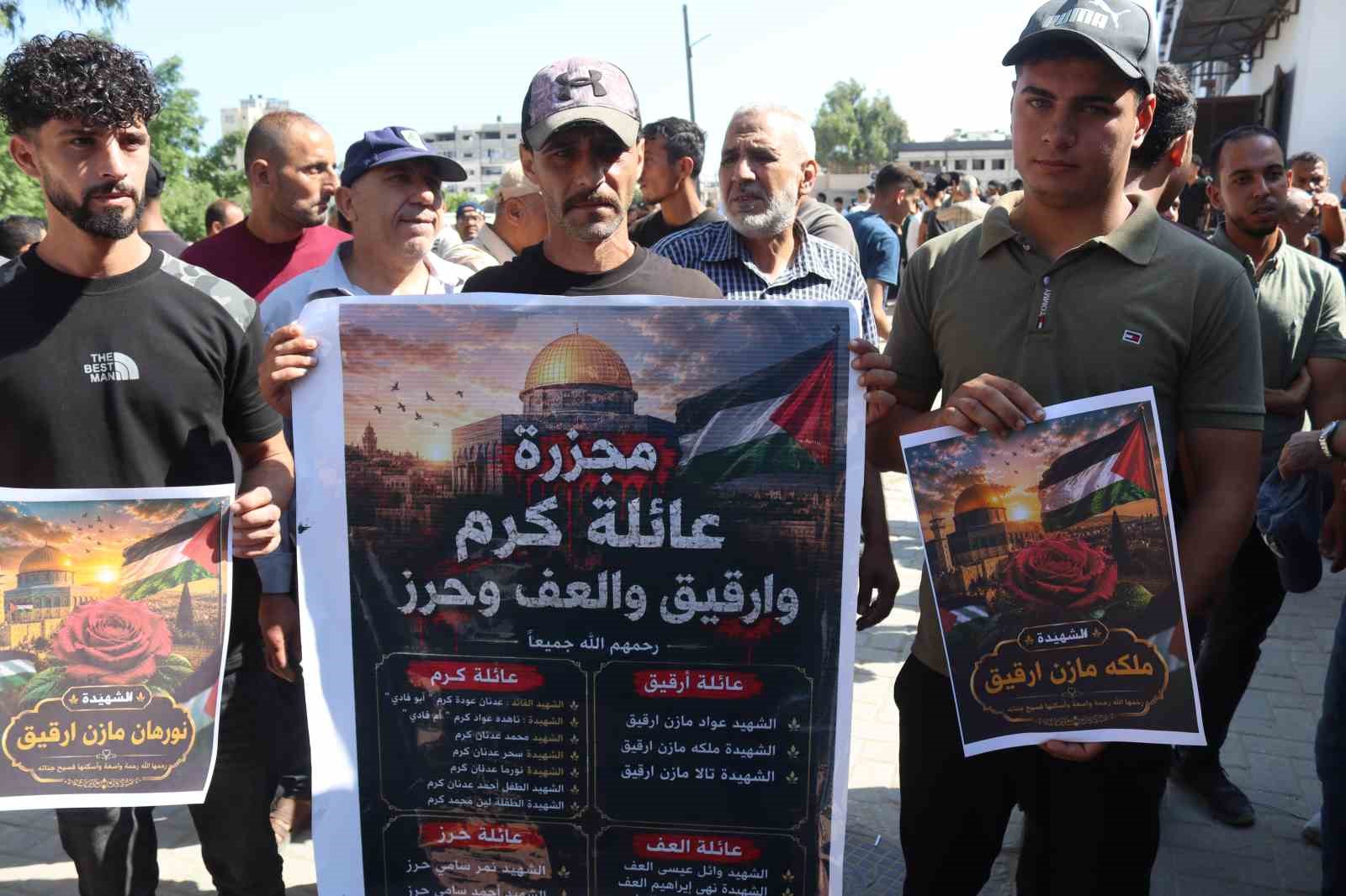 GAZZE’DE ENKAZLARDAN CANSIZ BEDENLERİ ÇIKARILAN 19’U ÇOCUK 50 KİŞİ İÇİN CENAZE TÖRENİ DÜZENLENDİ
