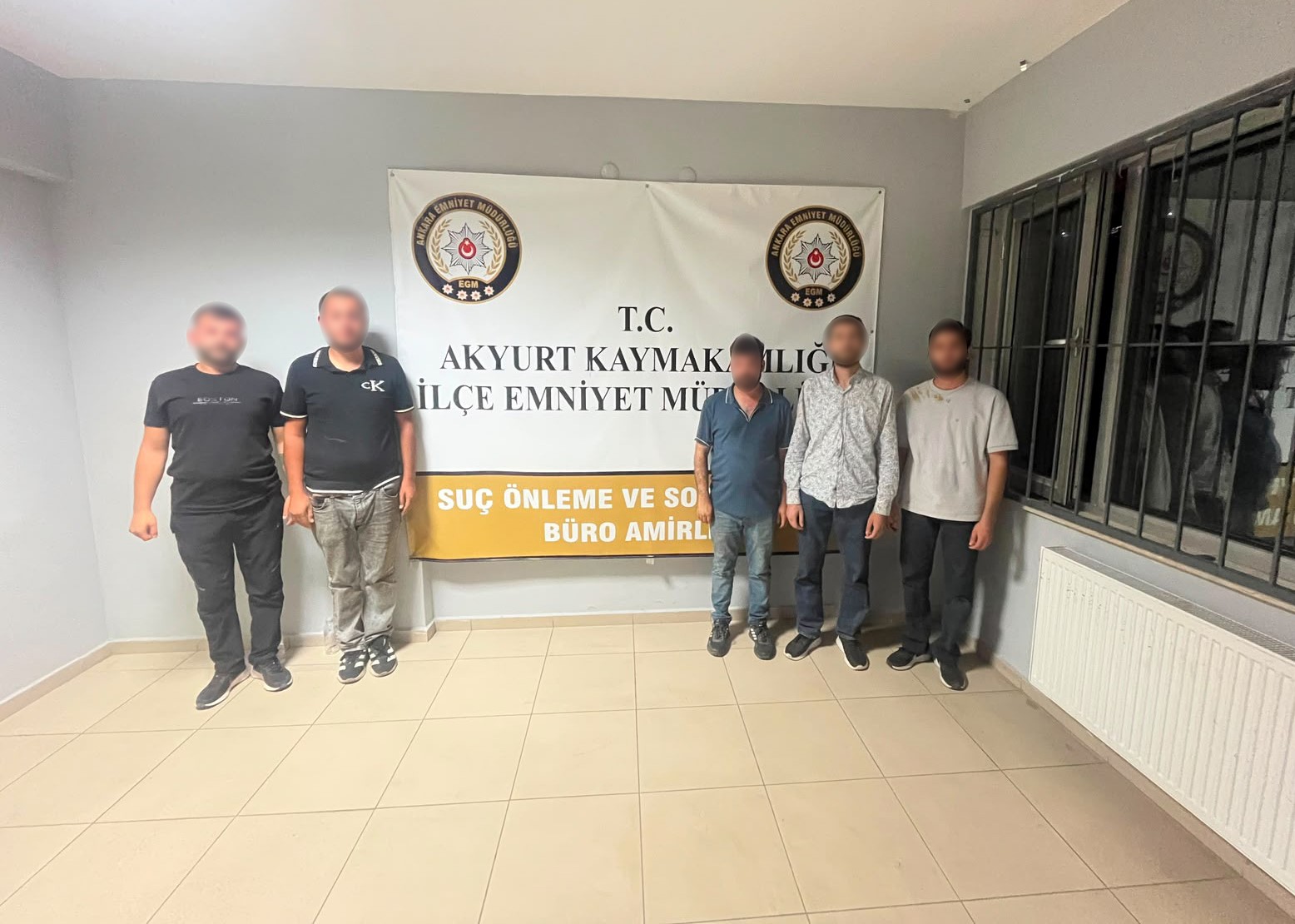 AKYURT’TA POLİSTEN KAÇAN 5 ŞÜPHELİ YAKALANDI
